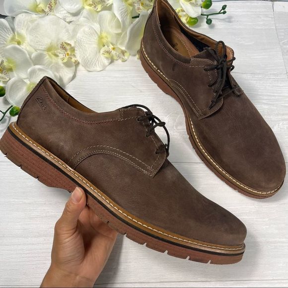 clarks newkirk plain